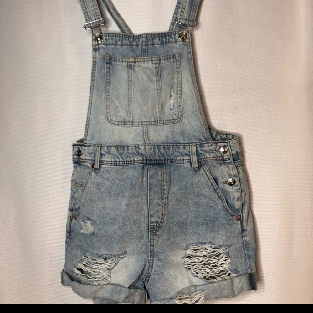 H&M Divided Distressed short Overalls
